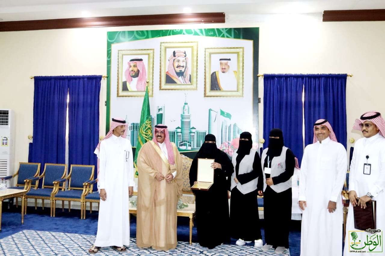 بمناسبة اليوم الوطني 93 .. محافظ أحد المسارحة يدشن مبادرة "وطن الخير والعطاء" 17 IMG 20230926 WA0117