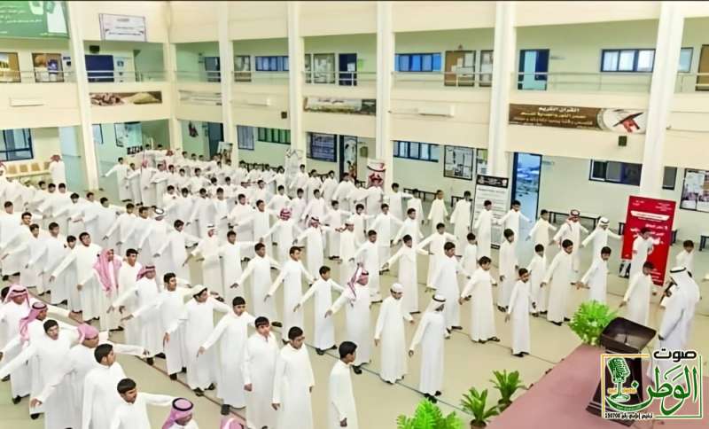 وزارة التعليم : يمنع خروج المعلم والمعلمة أثناء أوقات الدراسة والاستفادة من وقت فراغهم بتصحيح الواجبات 1 شسيب