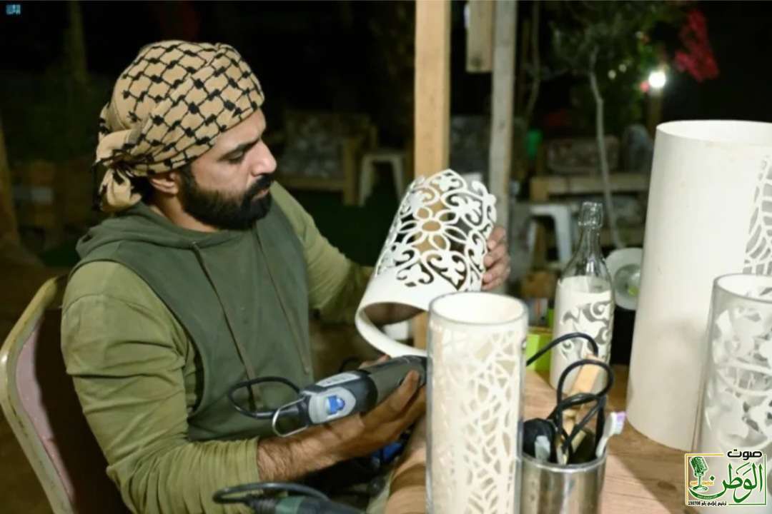 نحاتٌ سعوديٌ من محافظة العُلا يبدع في عمل مجسمات مضيئة بأشكال مختلفة 1 Screenshot ٢٠٢٤٠٣٢٥ ٠٢٤٩١٩ Gallery