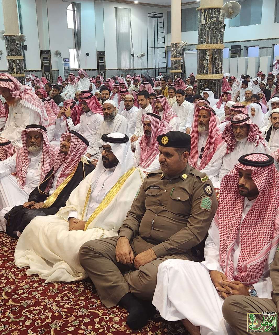 الشهري يتقدم المصلين في صلاة عيد الاضحى المبارك بمركز أحد ثربان بمحافظة المجاردة 17 IMG 20240616 WA0139