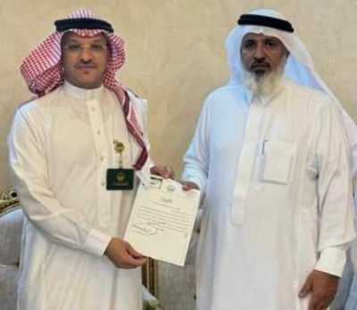 أمير عسير يوجه بتسليم خطابي تقدير للشيخ فهد بن زارع والعميد متقاعد أحمد آل سحيم 7 b920d24d 2b19 40fd b2f0 8d98c4e65ccd