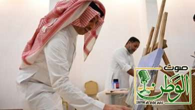 أبوهريس يجمع بين خبرة الماضي وشغف المستقبل في ورشة بـ"معرض الجمل" 2 IMG 20250102 WA0135