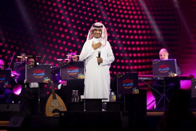 خالد عبدالرحمن يشعل أولى حفلات العيد بحضور كامل العدد 13 IMG 20250402 WA0025