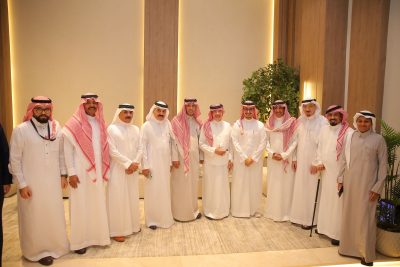 جمعية الثقافة والفنون بجدة تنظم زيارة لمعرض " في محبة خالد الفيصل " بمشاركة مثقفين وفنانين وإعلاميين 16 IMG 20250409 WA0143