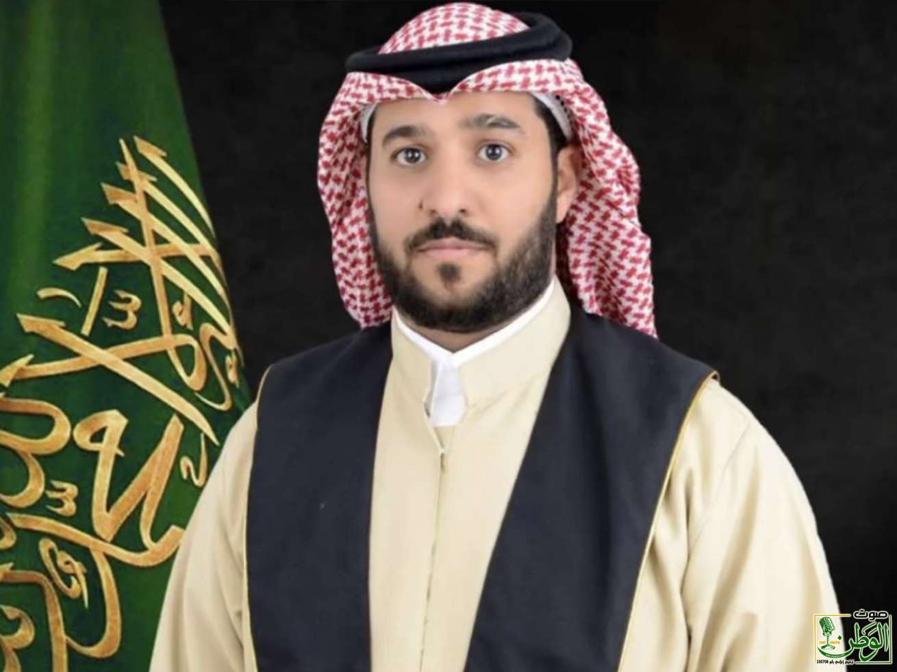 درجة الماجستير للمهندس مرعي العمري رئيس بلدية المجاردة 1 IMG 7786