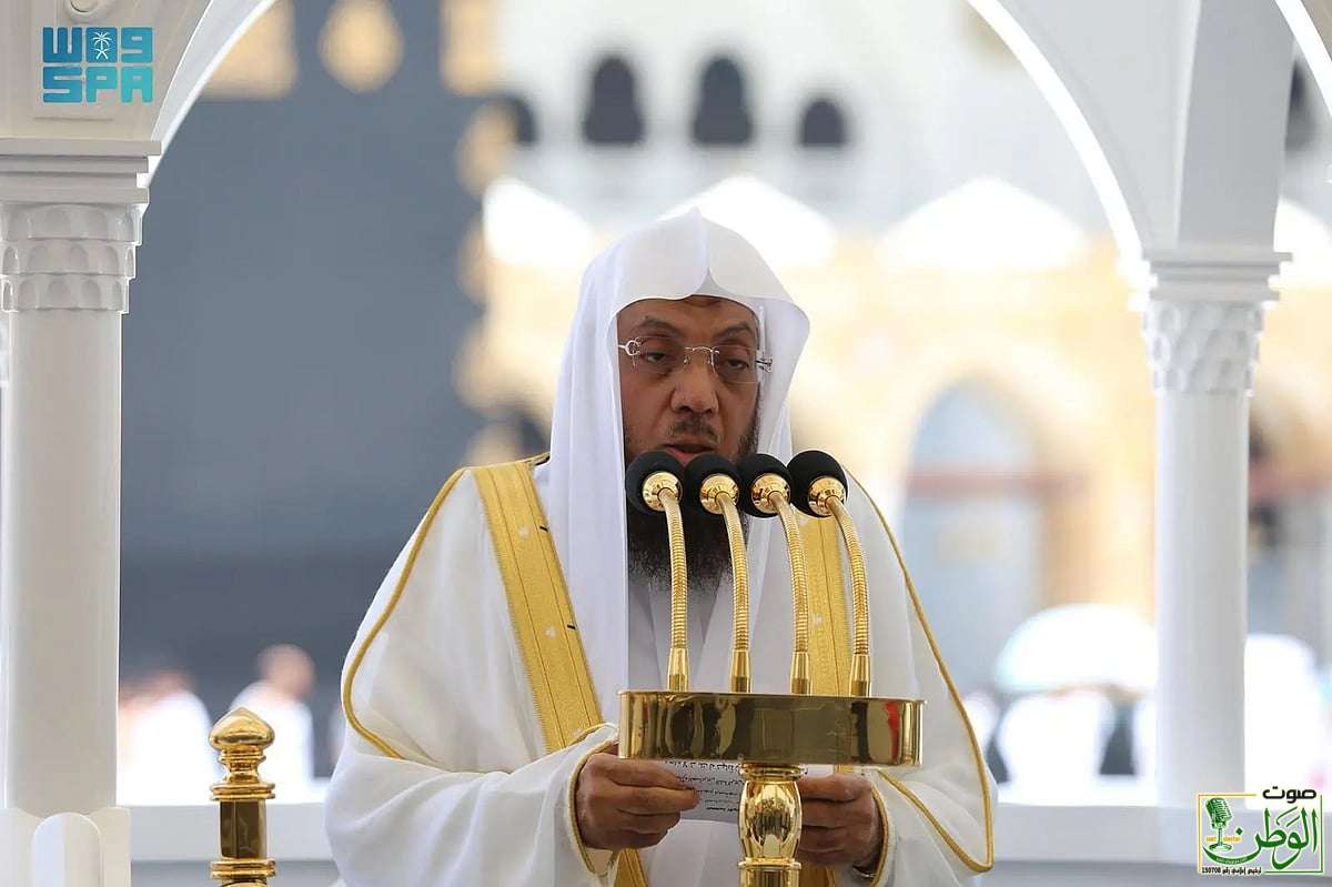 خياط في خطبة الجمعة: الأعوام تمضي والعاقل من يتزوّد للآخرة قبل فوات الأوان 1 sabq 2025 05 02 hat88yua GTHYY2Wn0UoGTS8rEz4g85r908KBKlCrV2XcFQKX