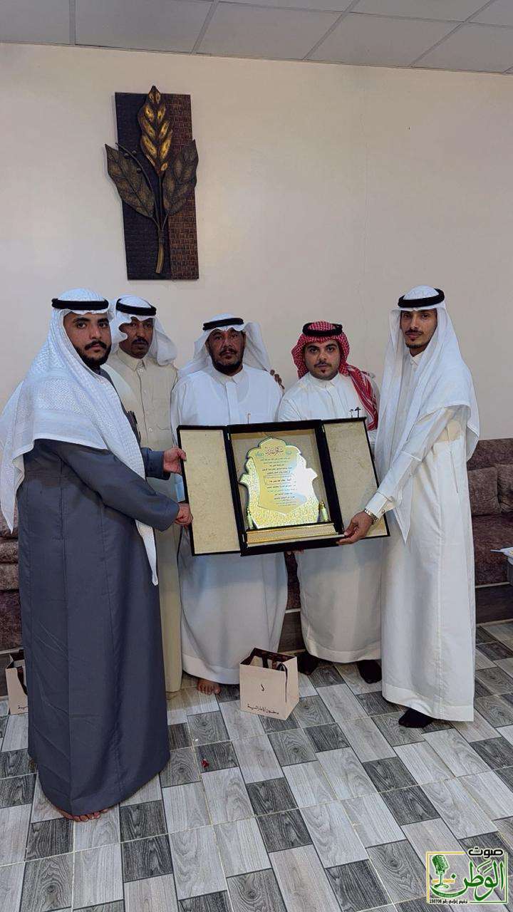 آل زيد يحضر حفل تخرج متعافي في جازان 5 IMG 20250901 WA0114 1