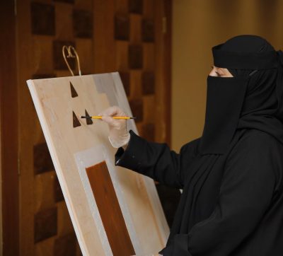 جَمعيةُ أدبيّ جدةَ تُقيمُ ورشةَ رسمٍ عنِ اليومِ الوطنيِّ 16 IMG 20250927 WA0010