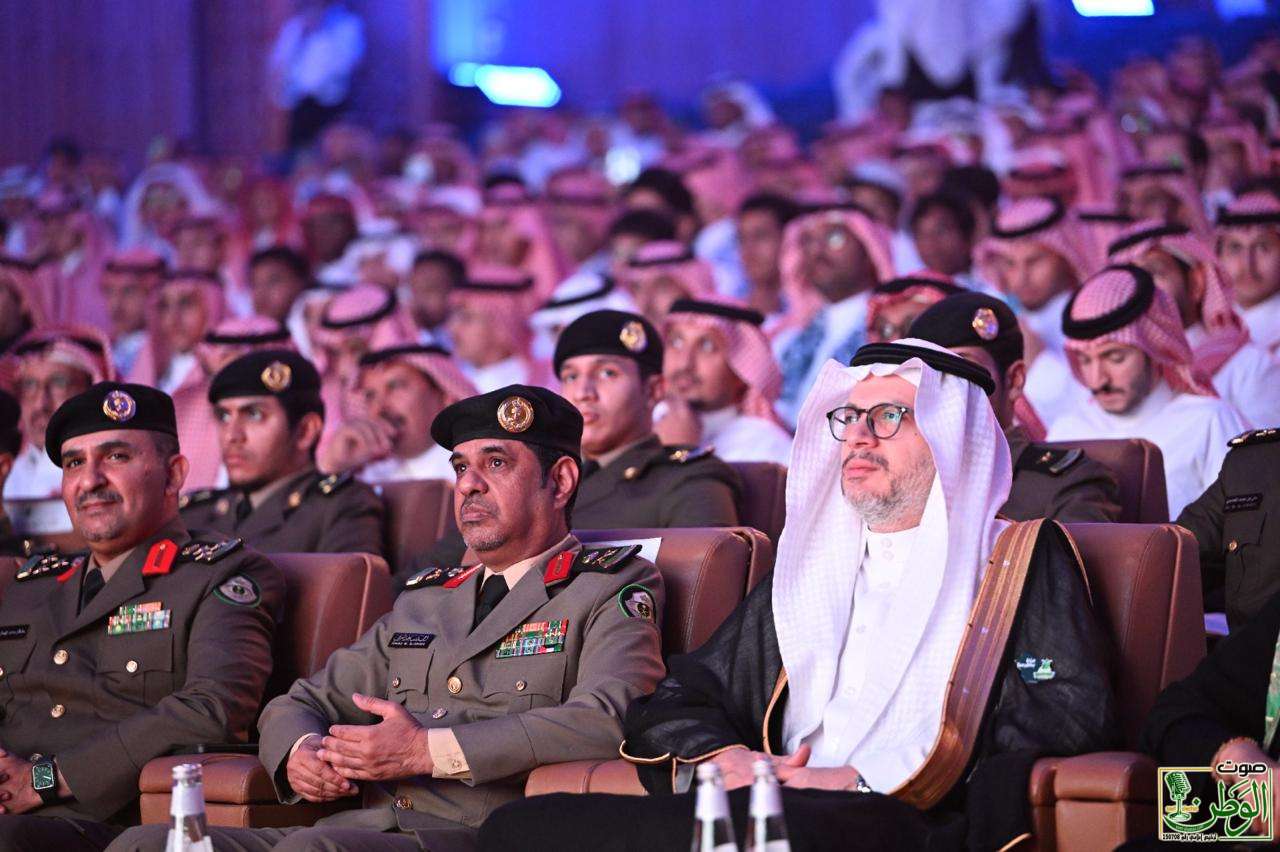 جامعة الملك عبدالعزيز تكرم المرور وتحتفي باليوم الوطني الـ95 بحضور طلابها ومنسوبيها 23 IMG 20251001 WA0059