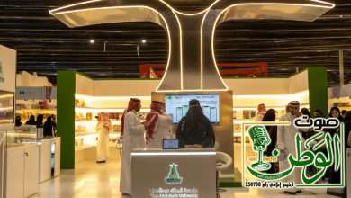 *جامعة الملك عبدالعزيز تثري "الرياض تقرأ" بأكثر من 900 مؤلف وإرث تاريخي في معرض الكتاب* 2 IMG 20251004 WA0127