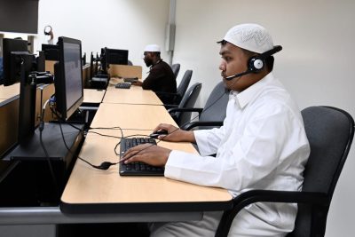 جامعة الملك عبدالعزيز تستضيف اختبار "همزة" بالتعاون مع مجمع الملك سلمان العالمي للغة العربية 10 IMG 20251007 WA0058