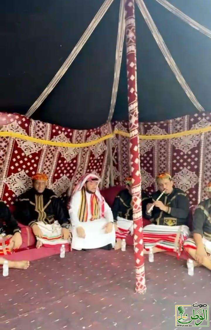 *فرقة التراث الشعبي بمحايل عسير تتألق في ملتقى تهامة عسير في التاريخ والآثار* 15 IMG 20251030 WA0220