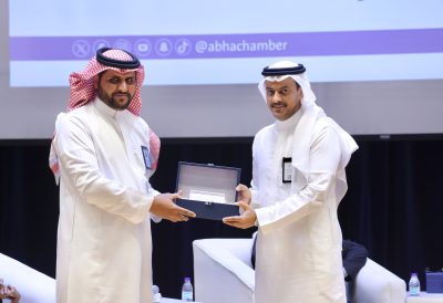 “خبراء” تشارك في ملتقى الابتكار وريادة الأعمال بغرفة أبها التجارية 10 IMG 20251112 WA0074