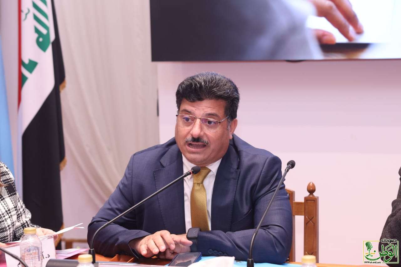 الكلمة الإفتتاحية للدكتور رائد علي صالح الجبوري، وزير مفوض، مدير إدارة المنظمات والاتحادات العربية- قطاع الشؤون الإقتصادية- الأمانة العامة لجامعة الدول العربية 1 IMG 20251212 WA01681